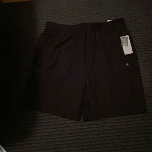 Men’s board shorts with liner